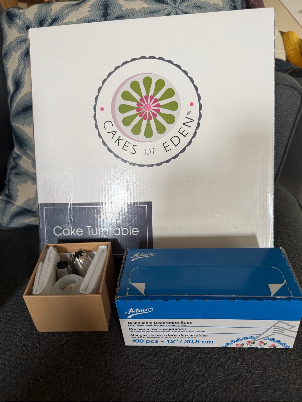 Cake Turntable with Blue Decorating Bags & tips